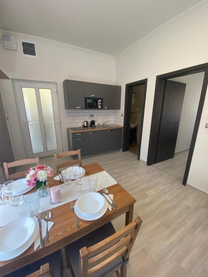 Maison d'hôtes Karinthy Haz à Siófok Extérieur photo