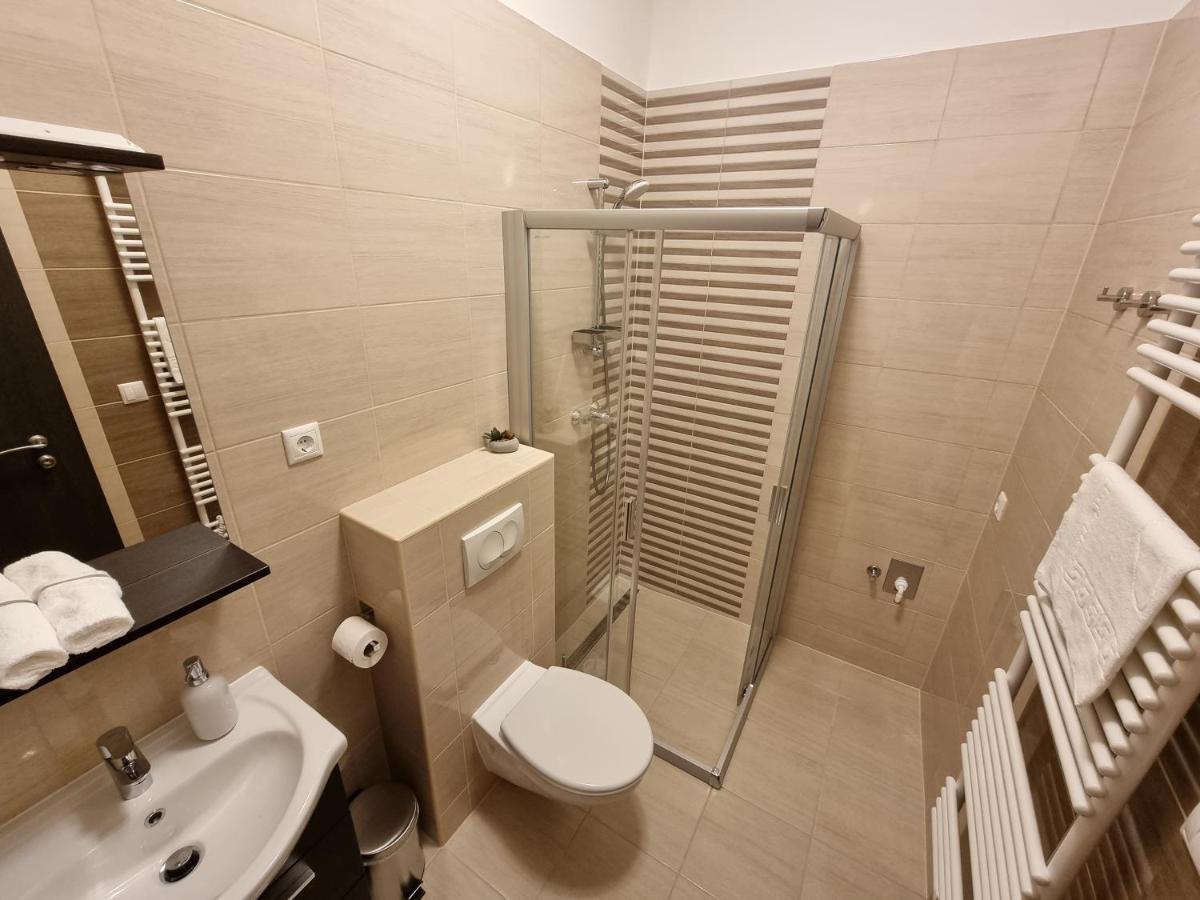 Maison d'hôtes Karinthy Haz à Siófok Extérieur photo